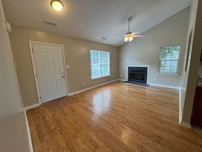 Building Photo - 5133 Possum Trot Ln