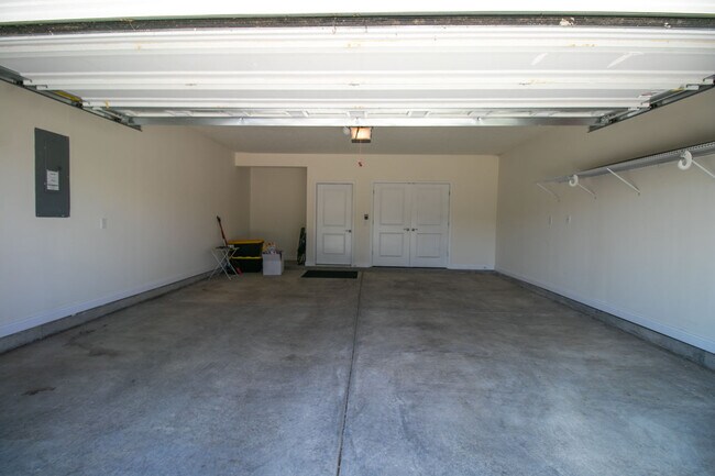 Building Photo - 13290 N White Cloud Ct