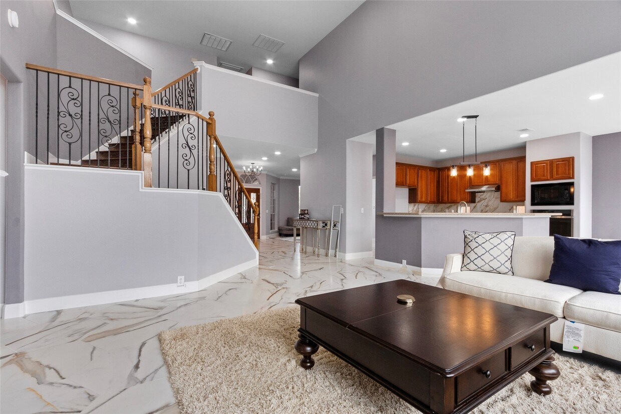 Foto principal - 3011 Grand Lakeview Dr