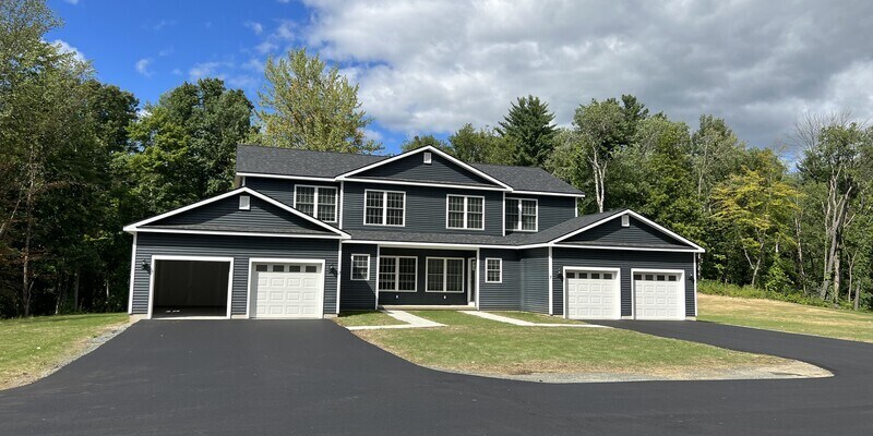 Primary Photo - 5 Red Maple Lane