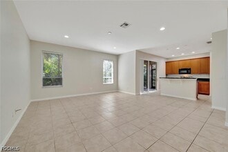 Building Photo - 10245 S Golden Elm Dr