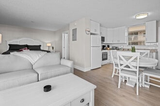 Building Photo - 5800 Bonita Beach Rd SW