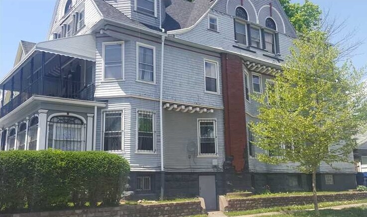 Primary Photo - 82 Northampton St
