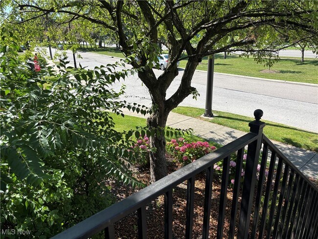 Foto del edificio - 8628 Chester Pkwy
