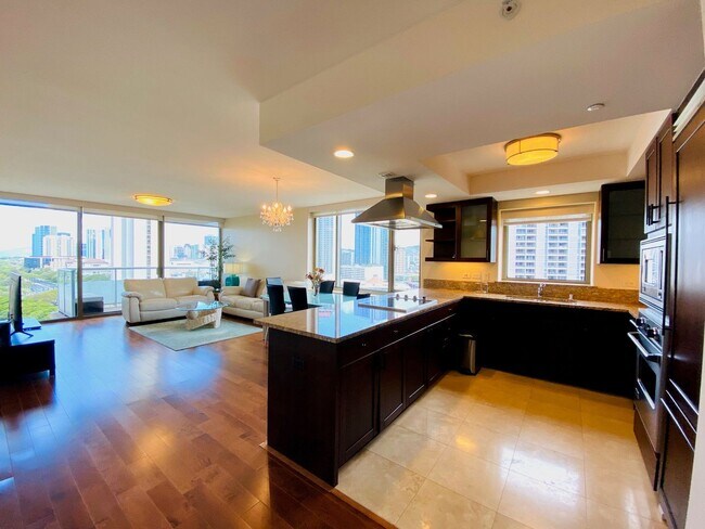 Building Photo - Fully furnished unit in Waikiki!