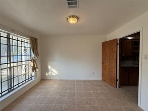 Building Photo - 7325 Ley Rd
