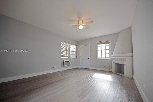 Building Photo - 2383 Flamingo Dr