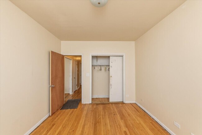 Foto del edificio - 2200 N Knox Ave
