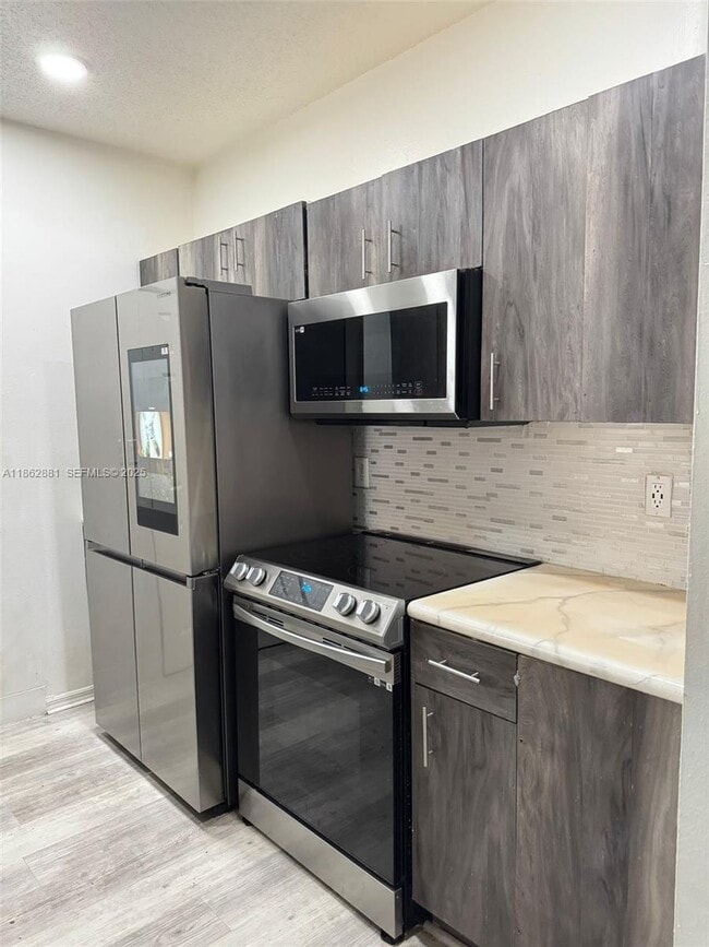 Foto del edificio - 4279 NE 10th Ct