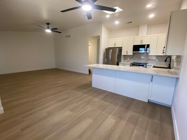 Foto del edificio - 14053 N Edgeworth Dr