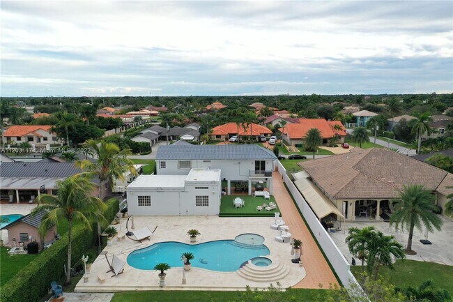 Foto del edificio - 13815 SW 38th St