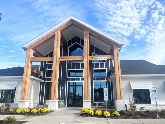 Building Photo - Arbors at Morehead City