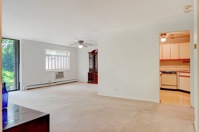 Building Photo - 4731 Saint Joseph Creek Rd