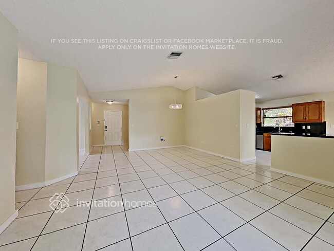 Building Photo - 14727 SW 46th Ln