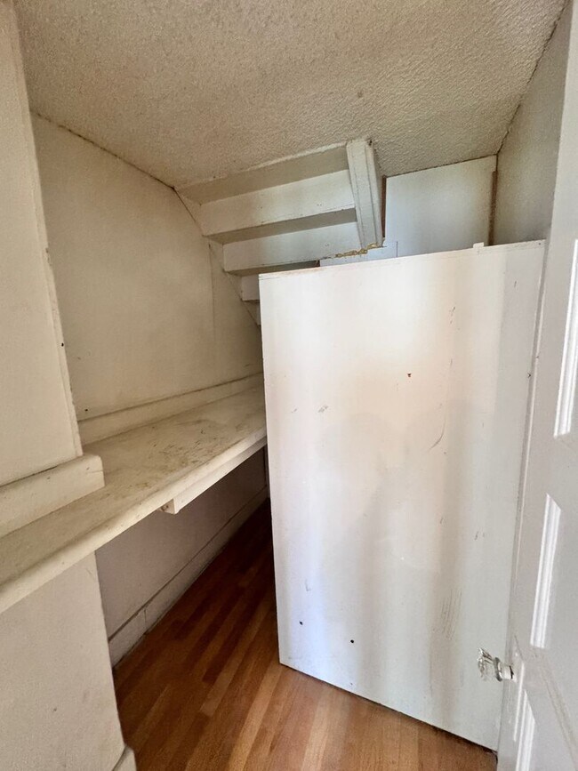 Building Photo - 963 Price St