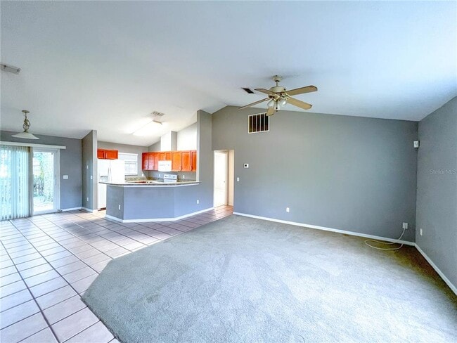 Building Photo - 2240 SW 41st Ln