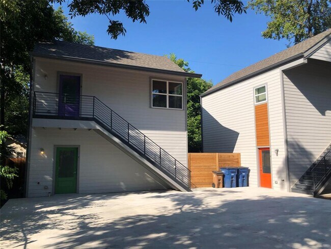 Foto del edificio - 1303 E Cesar Chavez St