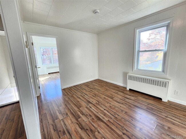 Building Photo - 184 Priscilla Ave