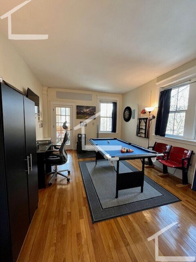Primary Photo - 7/1 Sunny, renovated 2.5BR near Coolide Co...
