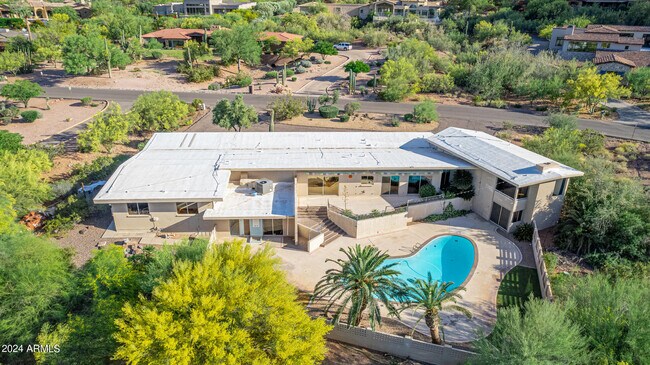 Building Photo - 5238 E Palo Verde Dr