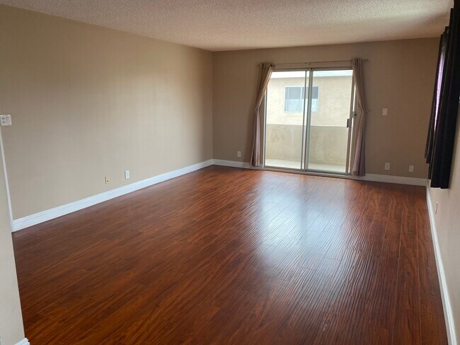Living Room upstairs - 2023 Federal Ave