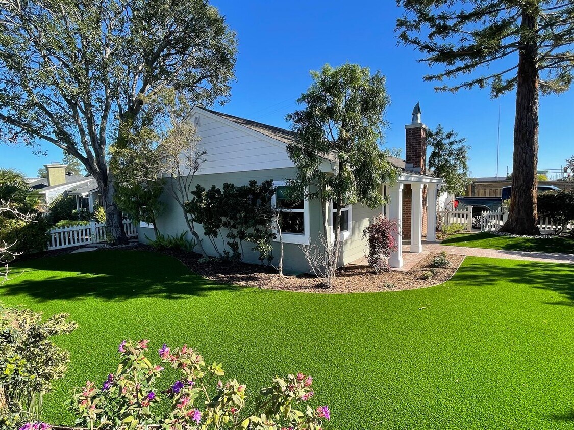 Primary Photo - Completely Remodeled Home in San Carlos wi...