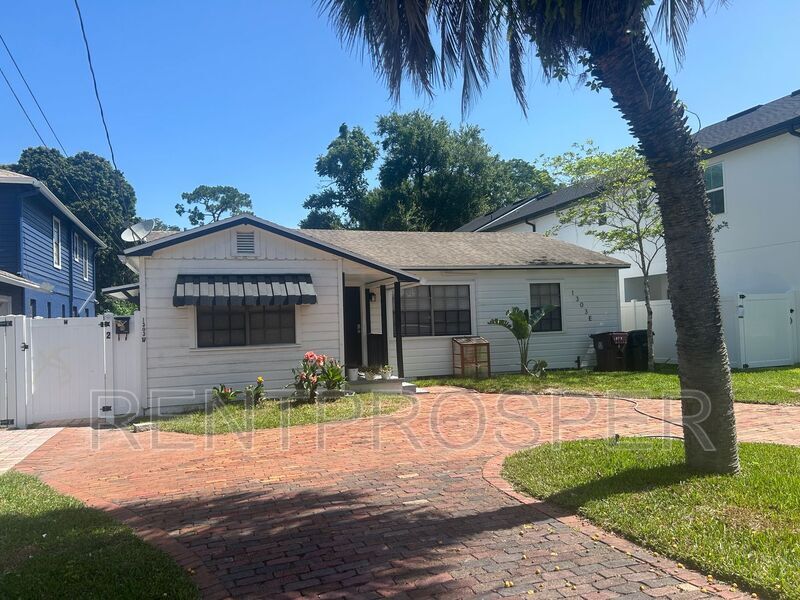 Foto principal - 1303 E Harding St