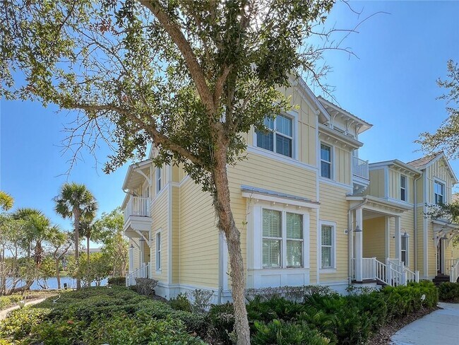 Foto del edificio - 340 Sapphire Lake Dr