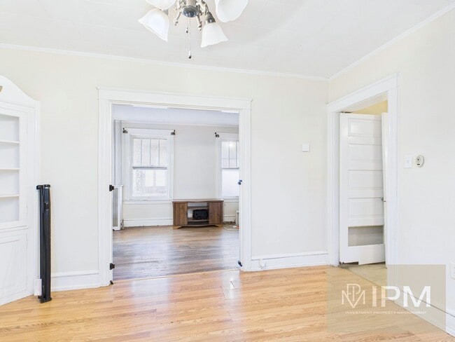 Building Photo - Charming 3 Bedroom, 2 Bath Home in York, Pa!