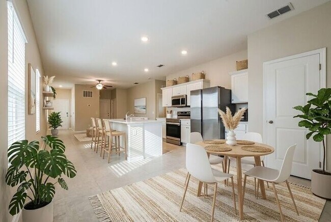 Foto del edificio - 2651 Island Walk Dr