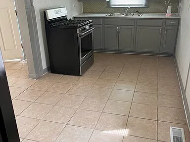 Foto del edificio - 1604 W 11th St