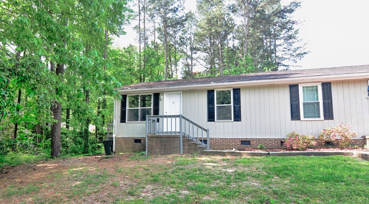 Foto principal - 106 Forsyth Dr