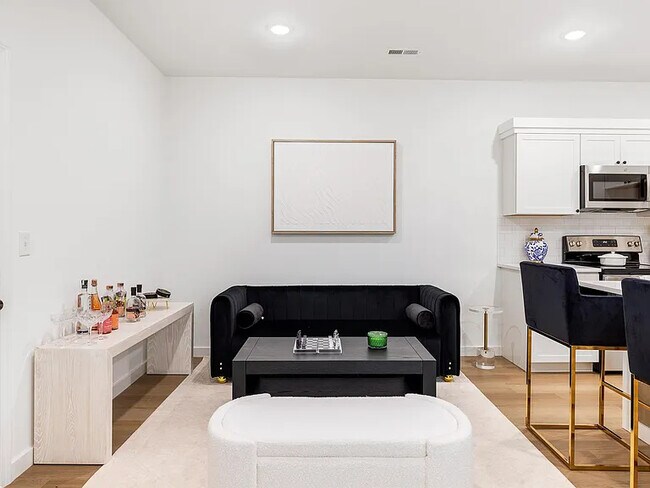 Foto del edificio - 126 Parris Bridge Rd