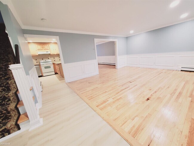 Building Photo - 5 br, 4 bath House - 63 West Ave