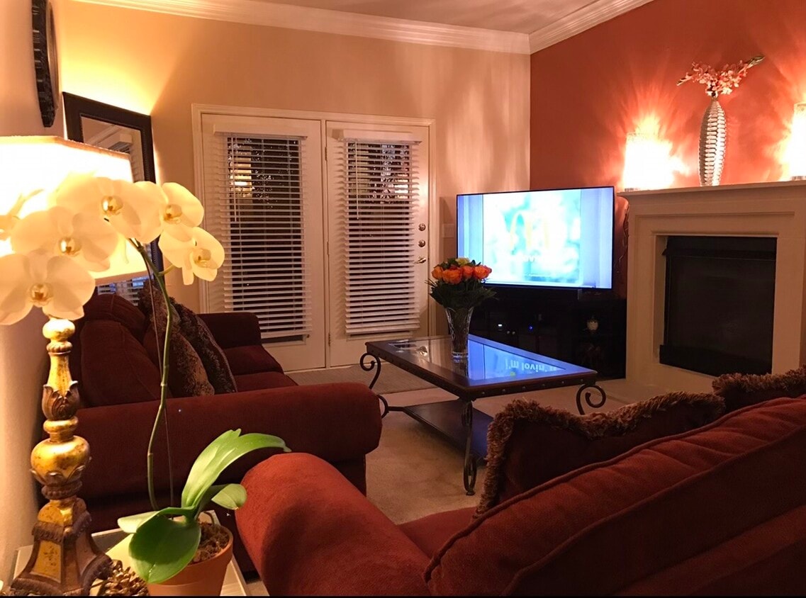 Primary Photo - 2400 McCue Rd