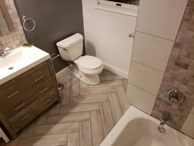 Foto del edificio - 48 Wilson Pl