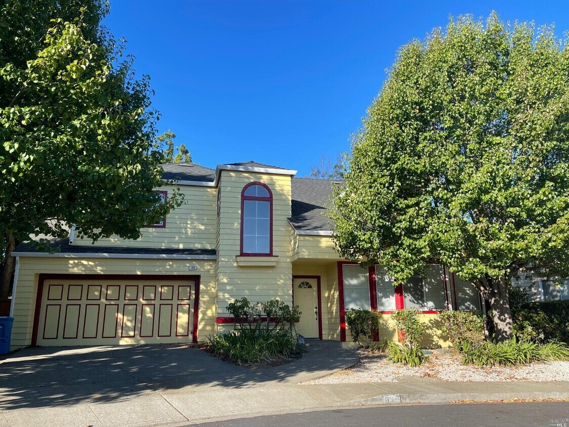 Primary Photo - 163 Bridgeview Pl