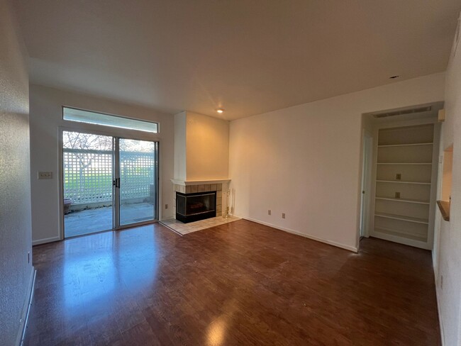 Foto del edificio - Great opportunity to rent this fabulous to...