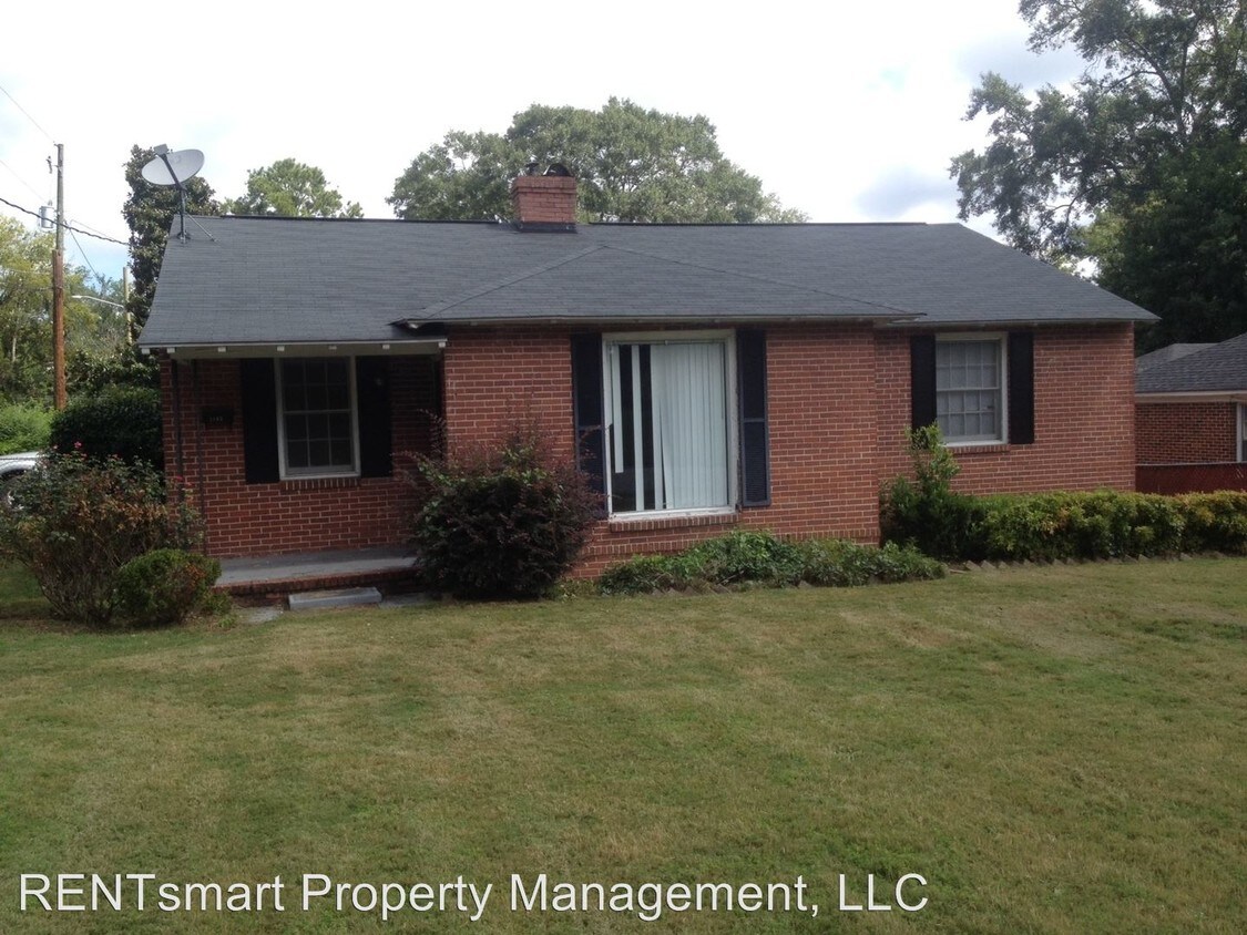 Primary Photo - 3 br, 1.5 bath House - 2803 E. Wynnton Lane