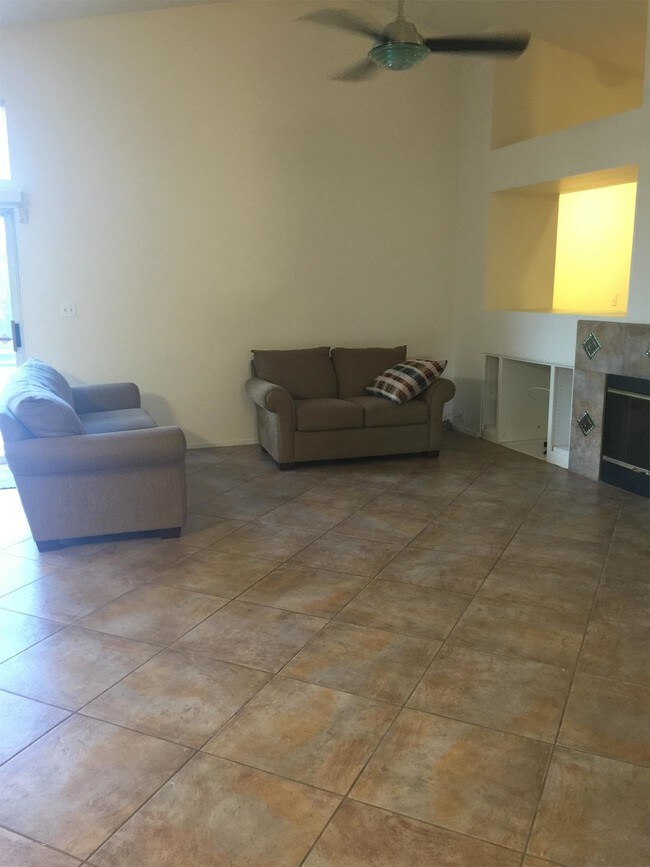 Foto del edificio - 6008 March Meadows Way