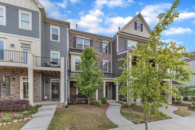 Building Photo - Beautiful 3 story townhome in Wake Forest ...