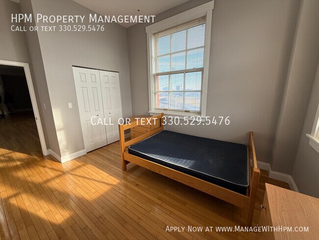 Foto del edificio - 2404 Prospect Ave E