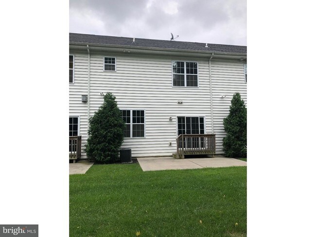 Building Photo - 4464 Riverview Ln