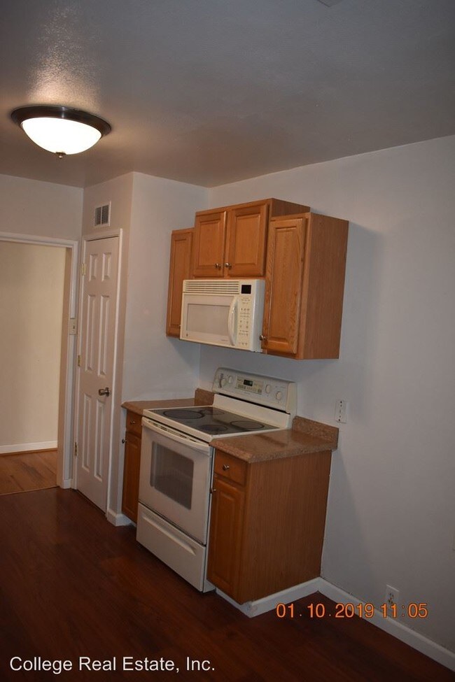 Foto del edificio - 121-123 E Fairmont Ave