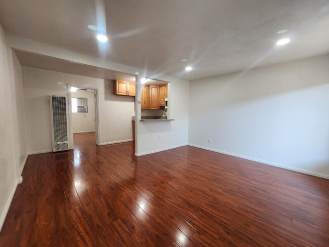 Foto del edificio - 12920 Dalewood St
