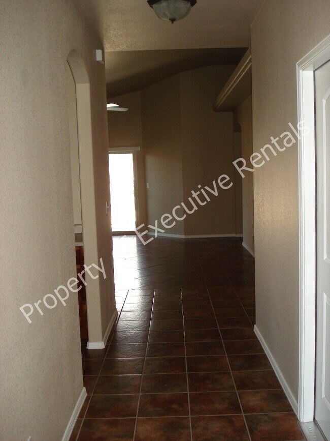 Building Photo - 4945 Chesney Rd