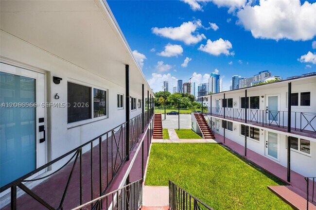 Foto del edificio - 1150 NW 1st St