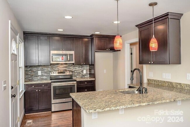 Foto del edificio - 2117 Scott Ave