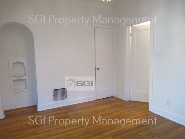 Building Photo - Historic 1 bed 1 bath remodeled home for rent