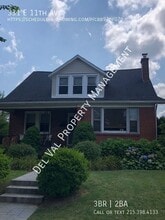 Building Photo - 331 E 11th Ave